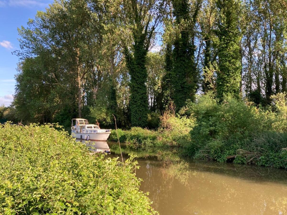 Dutch Cruiser Ship On A Tranquil Secluded River Holiday home Tonbridge