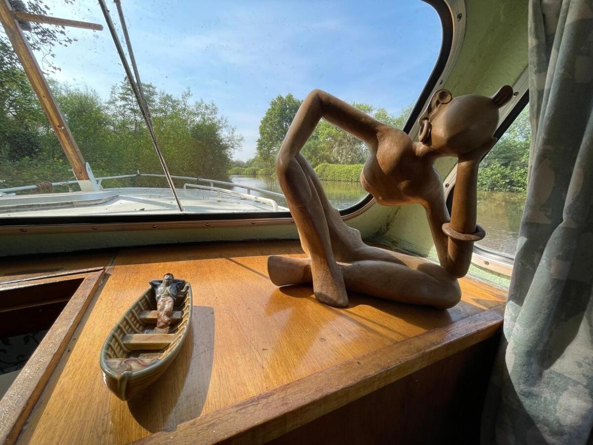 Dutch Cruiser Ship On A Tranquil Secluded River Holiday home Tonbridge